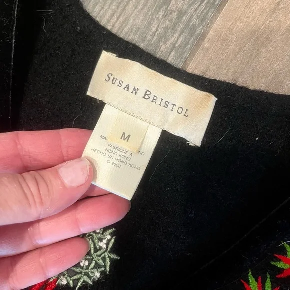 VTG Susan Bristol Christmas Vest M Black Boiled Wool Embroidered Y2K 2000 Wreath - Picture 7 of 9